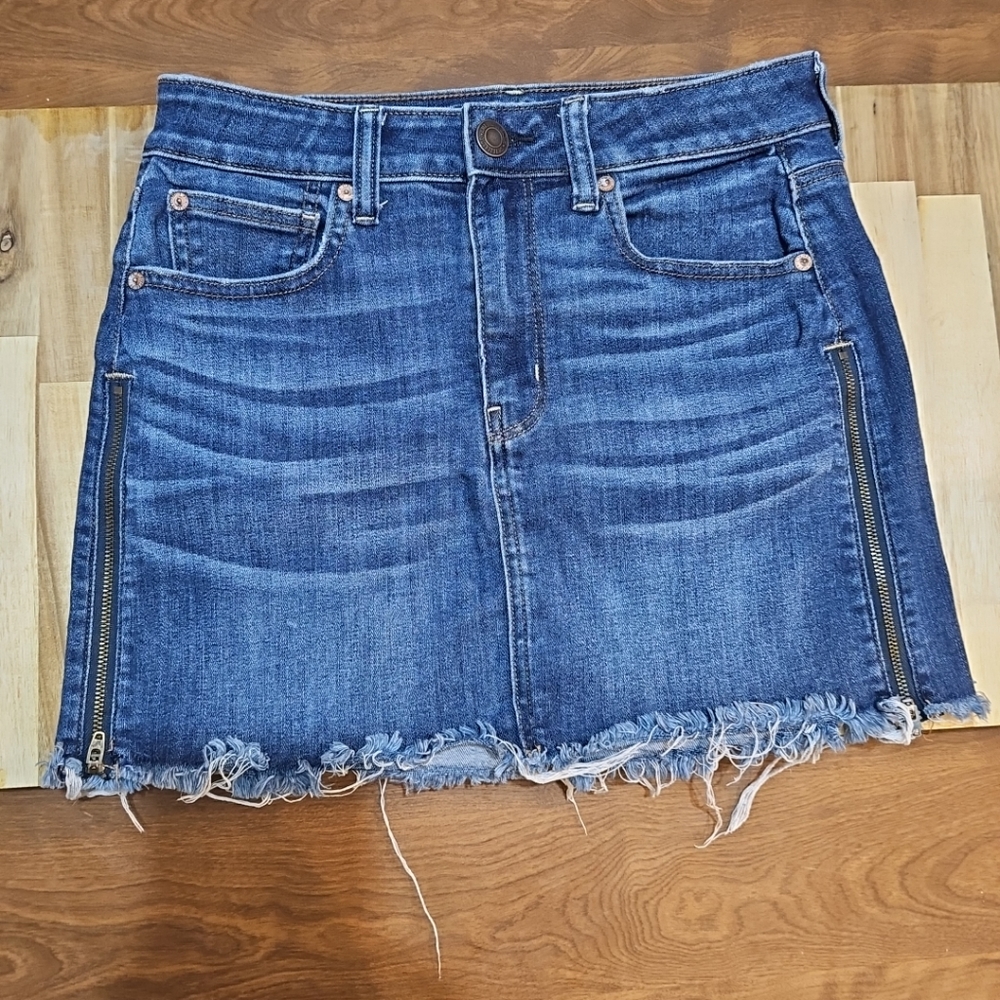 American Eagle Outfitters  High Rise Mini Denim Skirt size 6